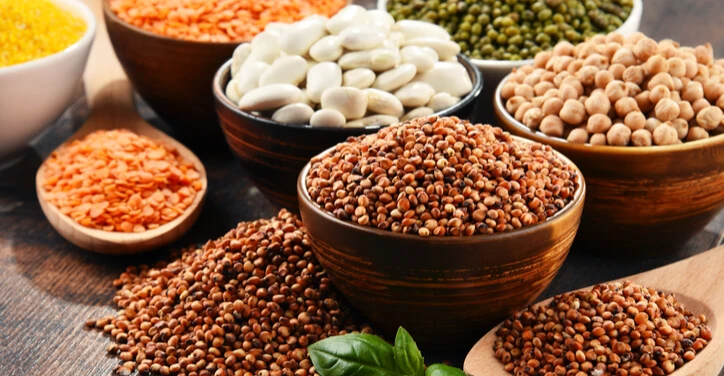 العراق يتصدر استيراد الحبوب